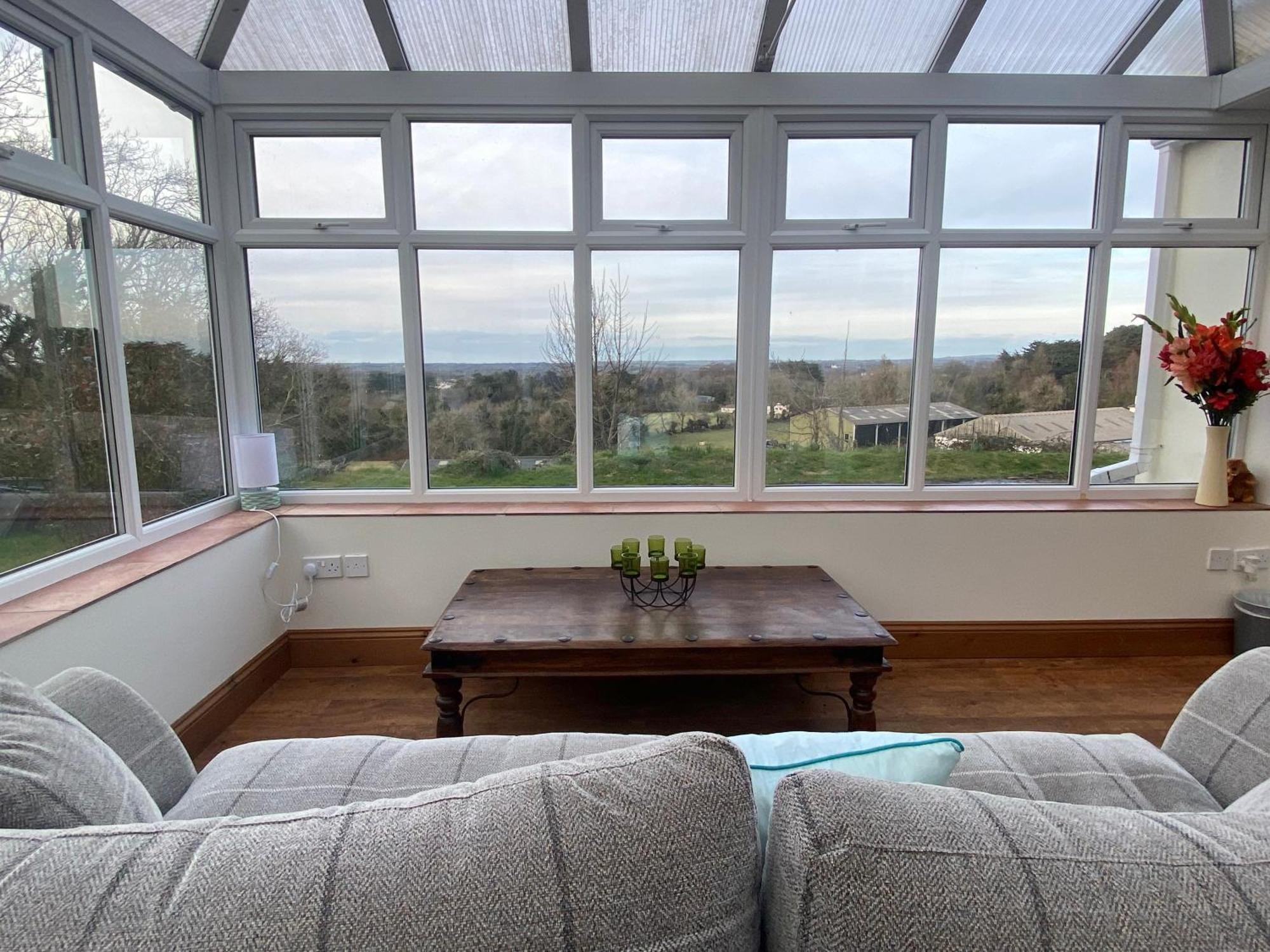 Carrick Beg Self Catering Holiday Accommodation With Hot Tub Sulby  Eksteriør billede